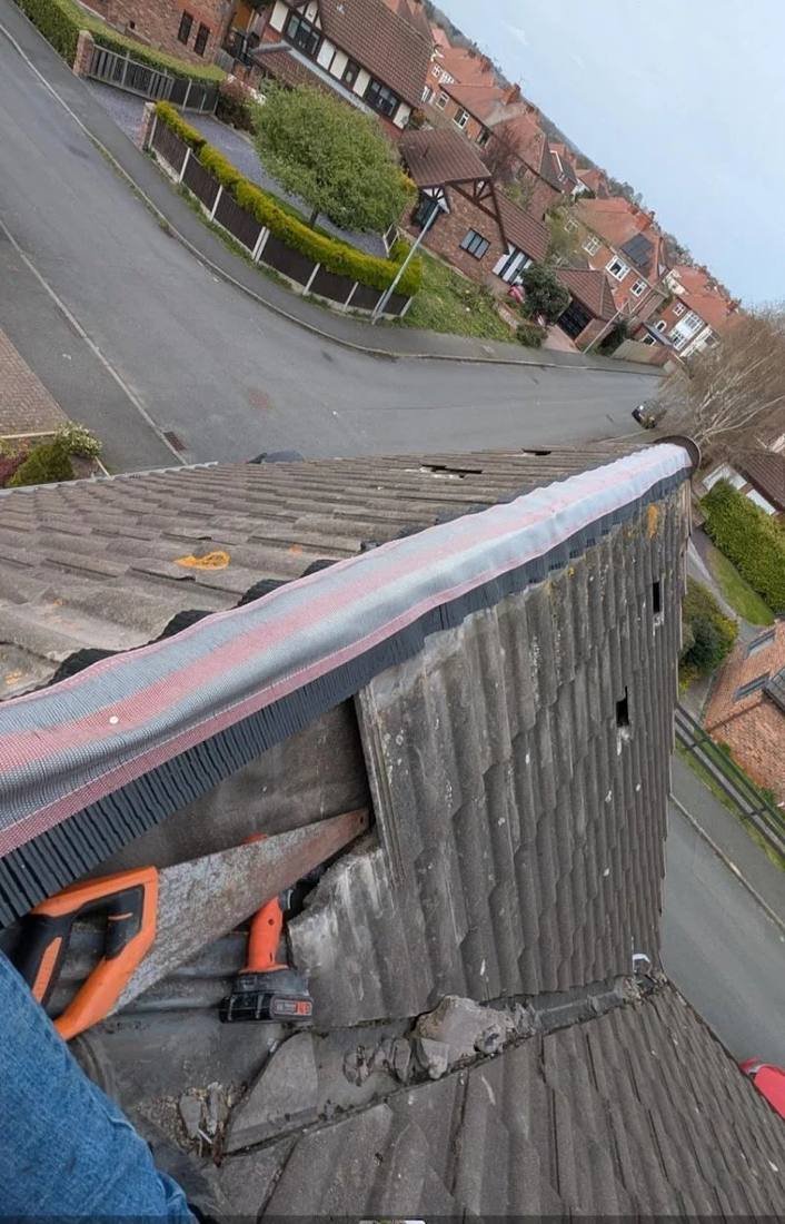 Guttering and fascia edge detail